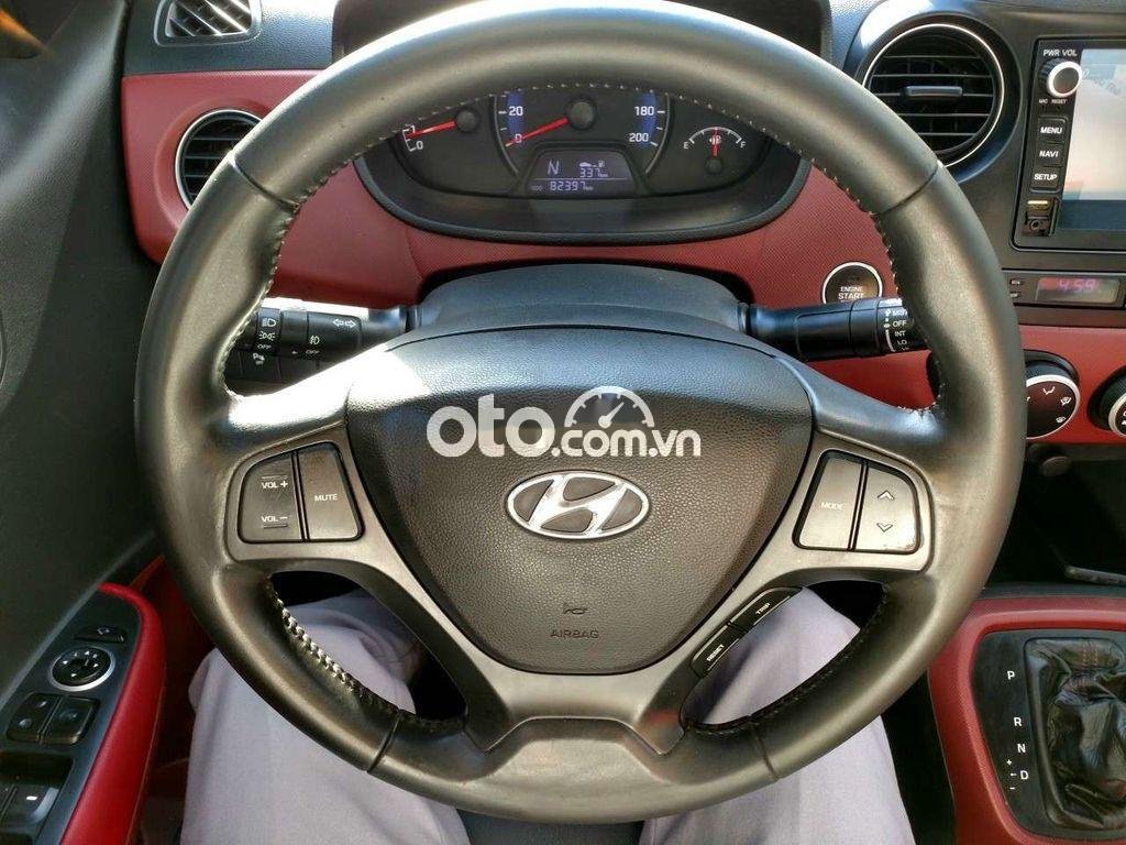 Hyundai Grand i10 2016 - Bán Hyundai Grand i10 năm 2016, màu trắng, nhập khẩu nguyên chiếc