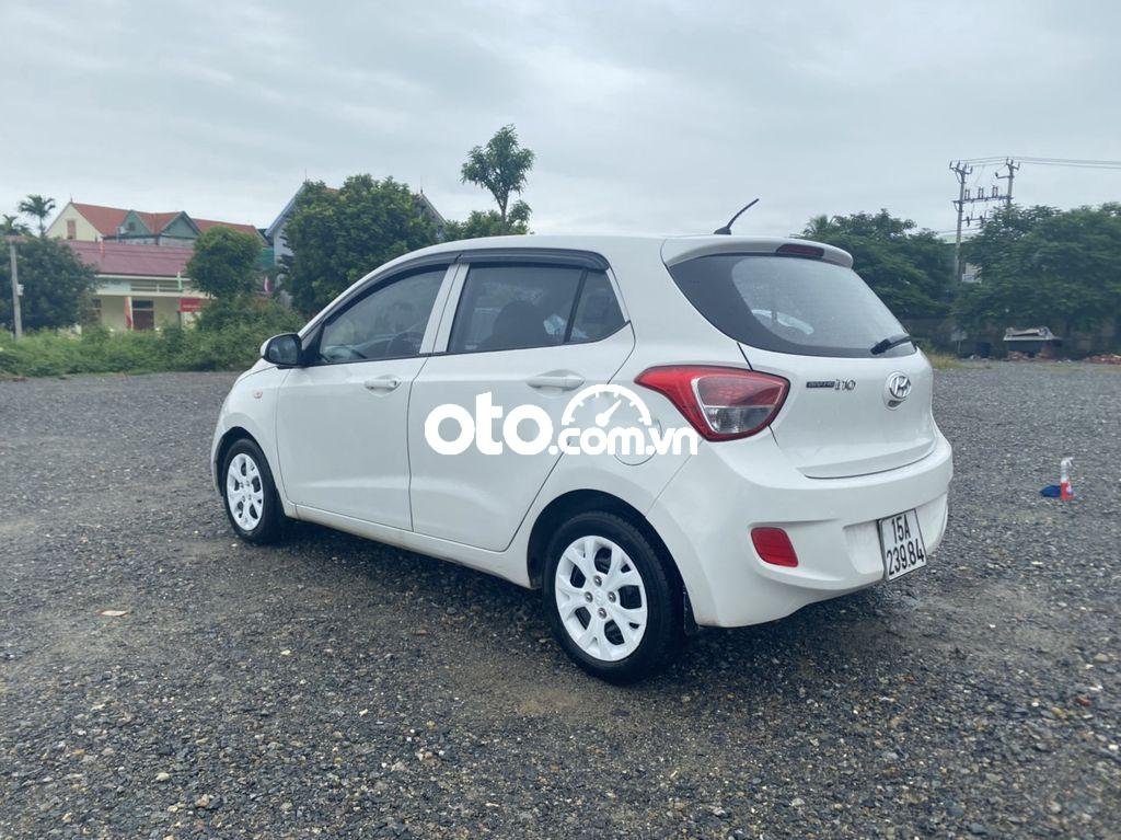 Hyundai Grand i10 2015 - Bán Hyundai Grand i10 sản xuất 2015, xe nhập