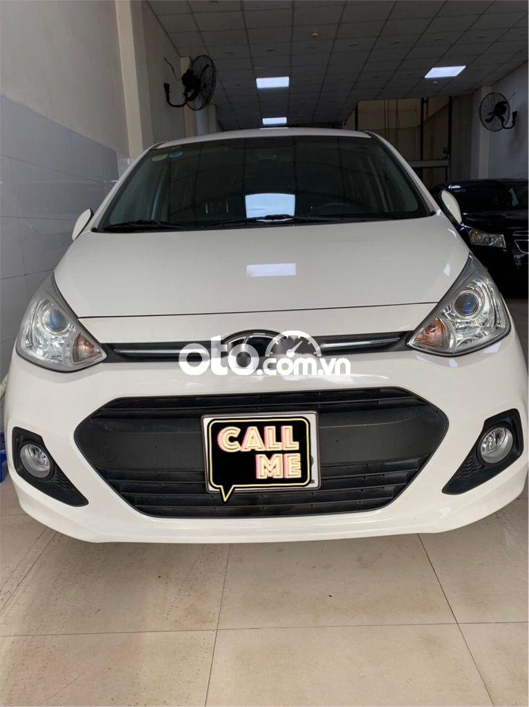 Hyundai Grand i10    2016 - Bán Hyundai Grand i10 năm sản xuất 2016, màu trắng, nhập khẩu xe gia đình, giá 325tr