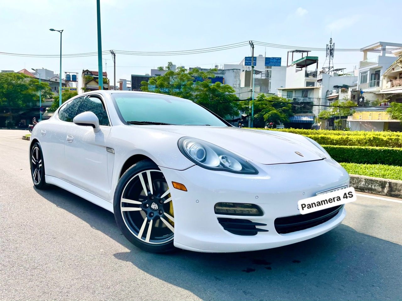 Porsche Panamera 2011 - Porsche Panamera 4S Executive nhập 2011 full option hộp số tự động 7 cấp, vô lăng tích hợp phím điều khiển âm thanh