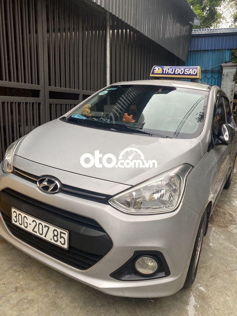 Hyundai Grand i10 2016 - Cần bán lại xe Hyundai Grand i10 sản xuất 2016, màu bạc, nhập khẩu  