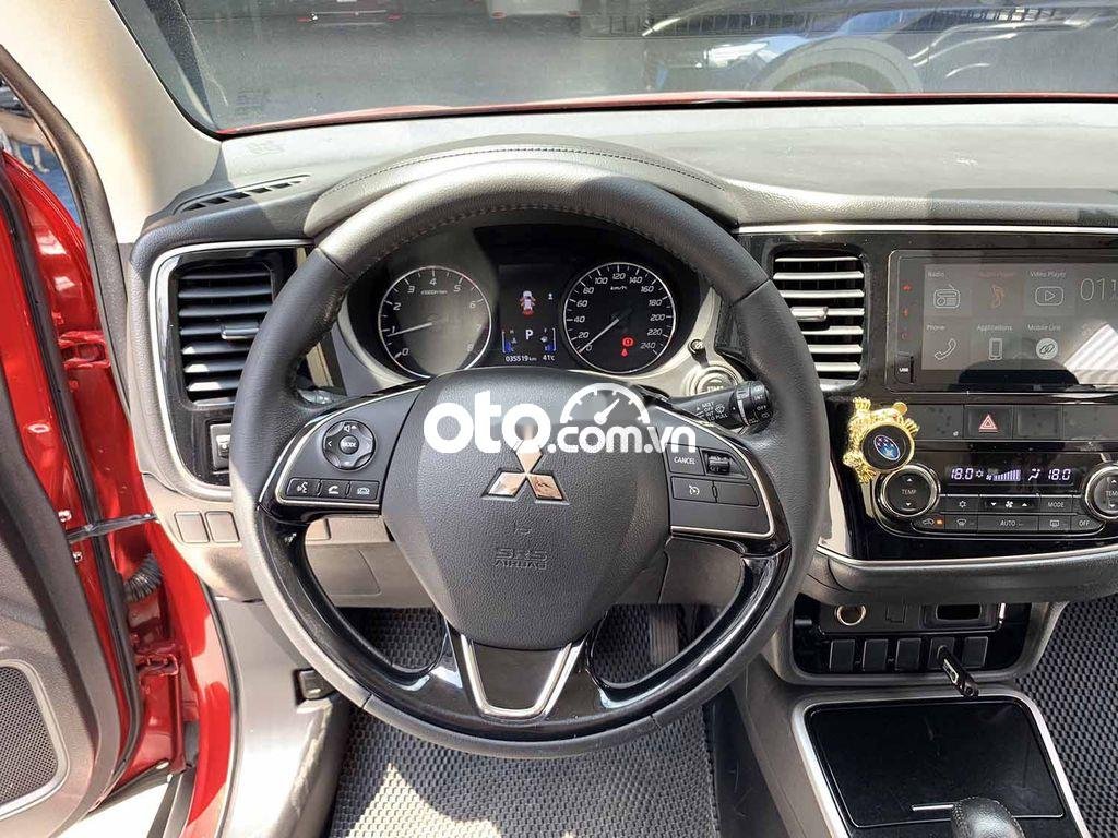 Mitsubishi Outlander  2.0AT 2019 - Xe Mitsubishi Outlander 2.0AT năm 2019, màu đỏ