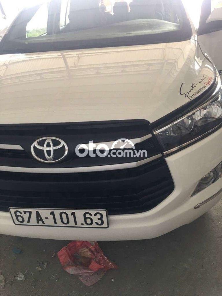 Toyota Innova 2017 - Bán Toyota Innova sản xuất 2017, màu trắng, nhập khẩu nguyên chiếc