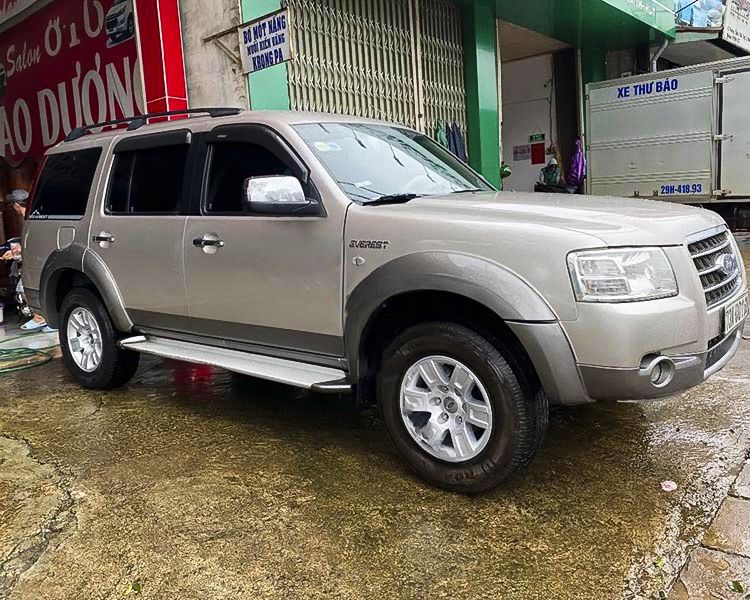 Ford Everest    2008 - Cần bán Ford Everest sản xuất năm 2008