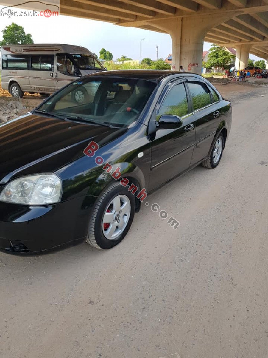 Daewoo Lacetti 2010 - Cần bán xe Daewoo Lacetti sản xuất 2010, màu đen, 144tr