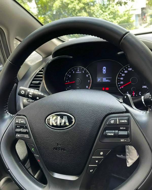 Kia K3   2.0 AT   2015 - Cần bán lại xe Kia K3 2.0 AT 2015, màu đen còn mới