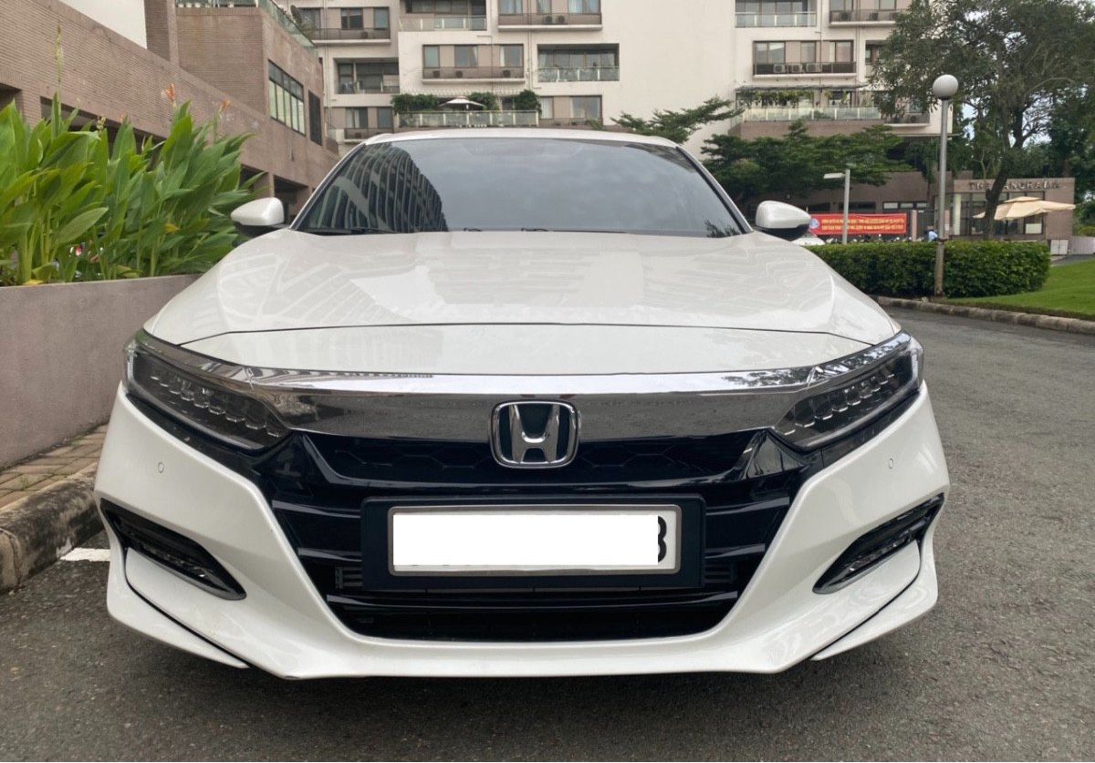 Honda Accord   1.5 Turbo 2019 - Cần bán gấp Honda Accord 1.5 Turbo đời 2019, màu trắng, xe nhập