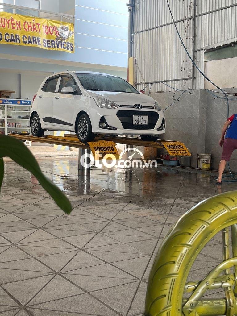 Hyundai Grand i10 2019 - Bán Hyundai Grand i10 2019, màu trắng còn mới, 310 triệu