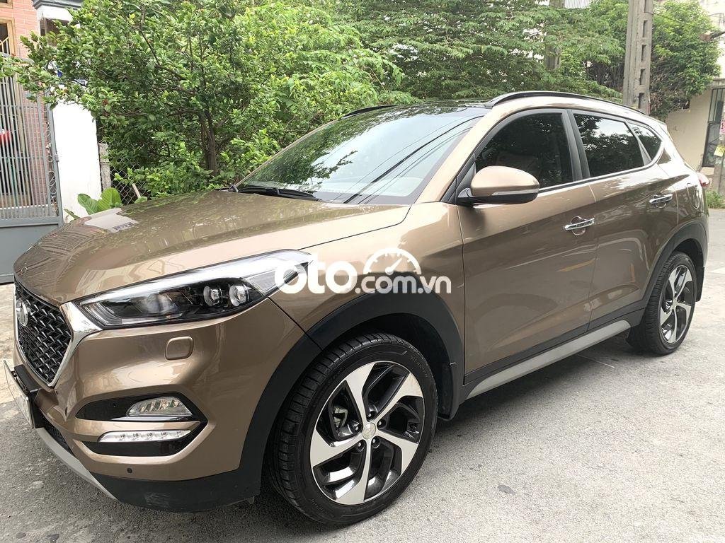 Hyundai Tucson   2018 - Cần bán lại xe Hyundai Tucson đời 2018, màu nâu, xe nhập xe gia đình, giá tốt