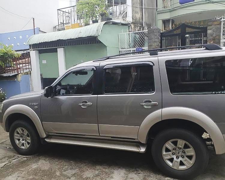 Ford Everest    2009 - Bán Ford Everest đời 2009 xe gia đình