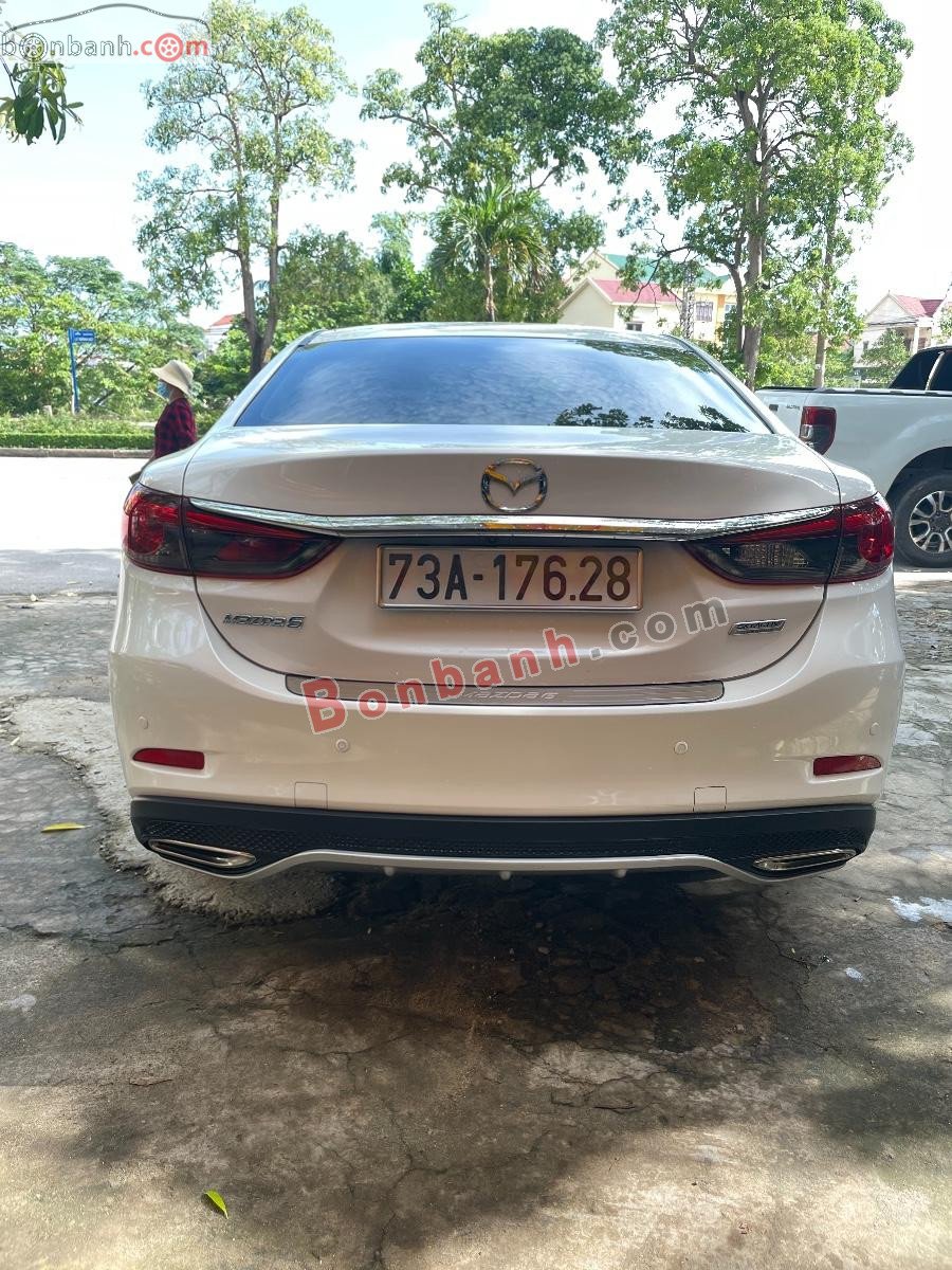 Mazda 6   2.0 AT  2020 - Cần bán xe Mazda 6 2.0 AT sản xuất 2020, màu trắng