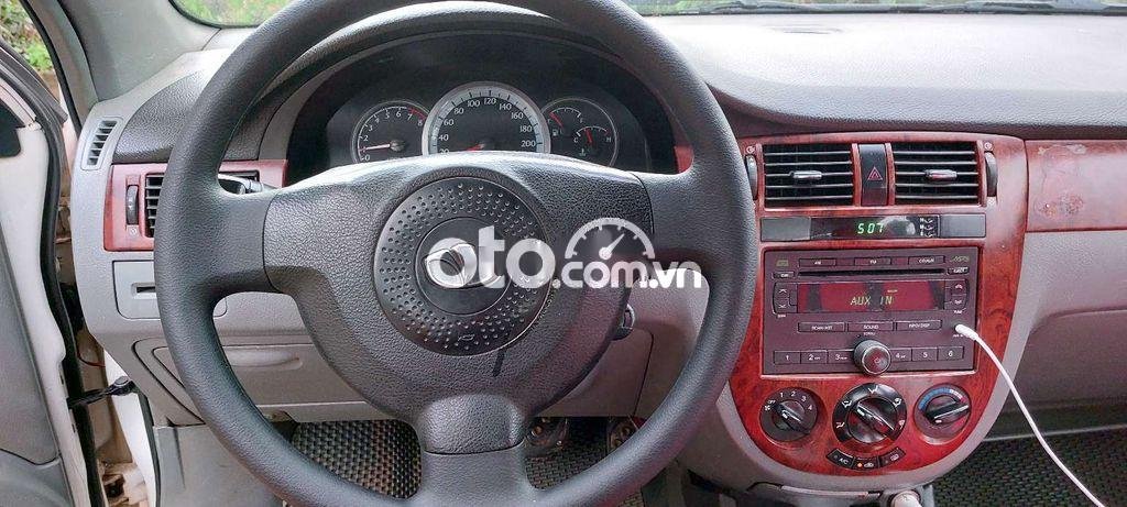 Daewoo Lacetti 2011 - Cần bán gấp Daewoo Lacetti năm 2011, màu trắng, giá chỉ 165 triệu