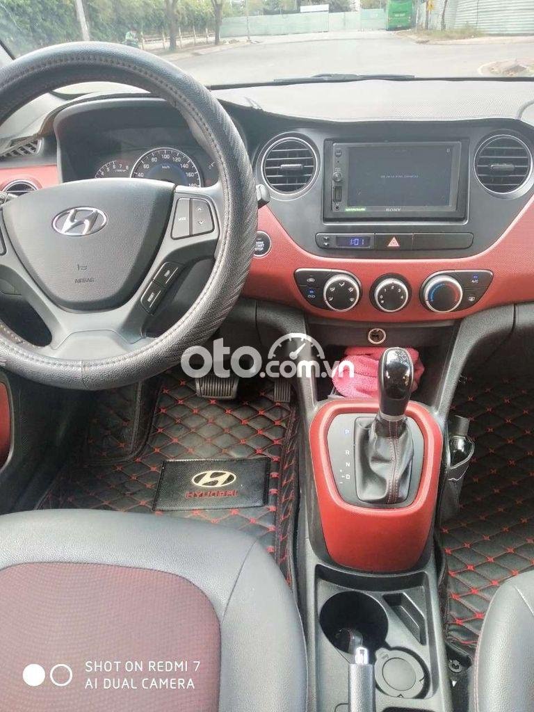 Hyundai Grand i10   2017 - Bán Hyundai Grand i10 năm sản xuất 2017, màu bạc, nhập khẩu nguyên chiếc