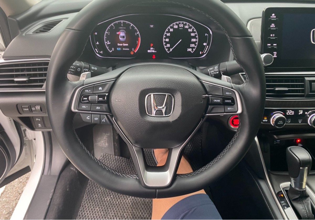 Honda Accord   1.5 Turbo 2019 - Cần bán gấp Honda Accord 1.5 Turbo đời 2019, màu trắng, xe nhập