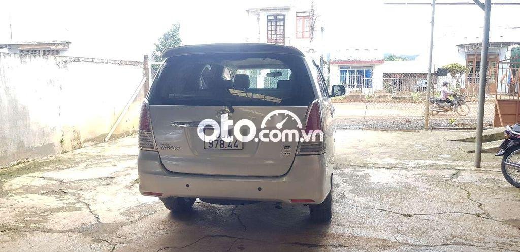 Toyota Innova 2009 - Bán Toyota Innova năm sản xuất 2009, màu bạc