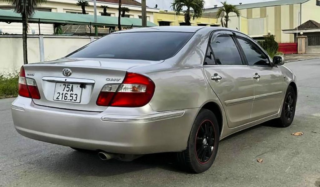 Toyota Camry   3.0AT 2002 - Bán xe Toyota Camry 3.0AT sản xuất 2002 còn mới