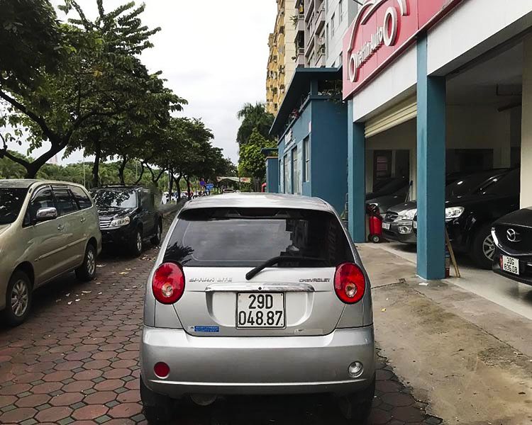 Chevrolet Spark    2014 - Bán xe Chevrolet Spark năm 2014, màu bạc  