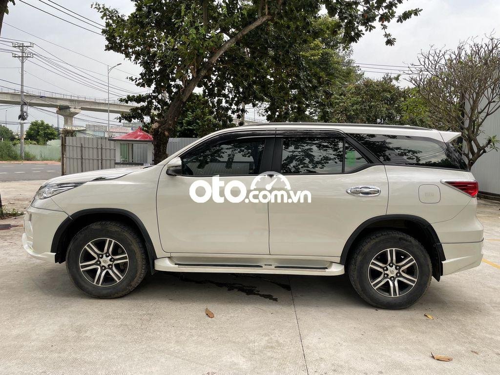 Toyota Fortuner 2018 - Cần bán Toyota Fortuner năm sản xuất 2018, nhập khẩu nguyên chiếc