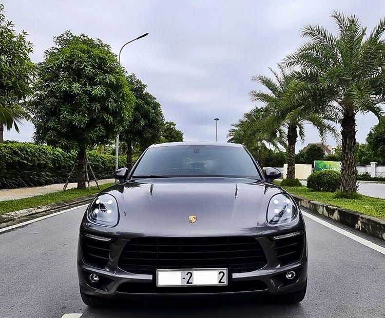 Porsche Macan 2015 - Bán Porsche Macan đời 2015, màu xám, xe nhập còn mới