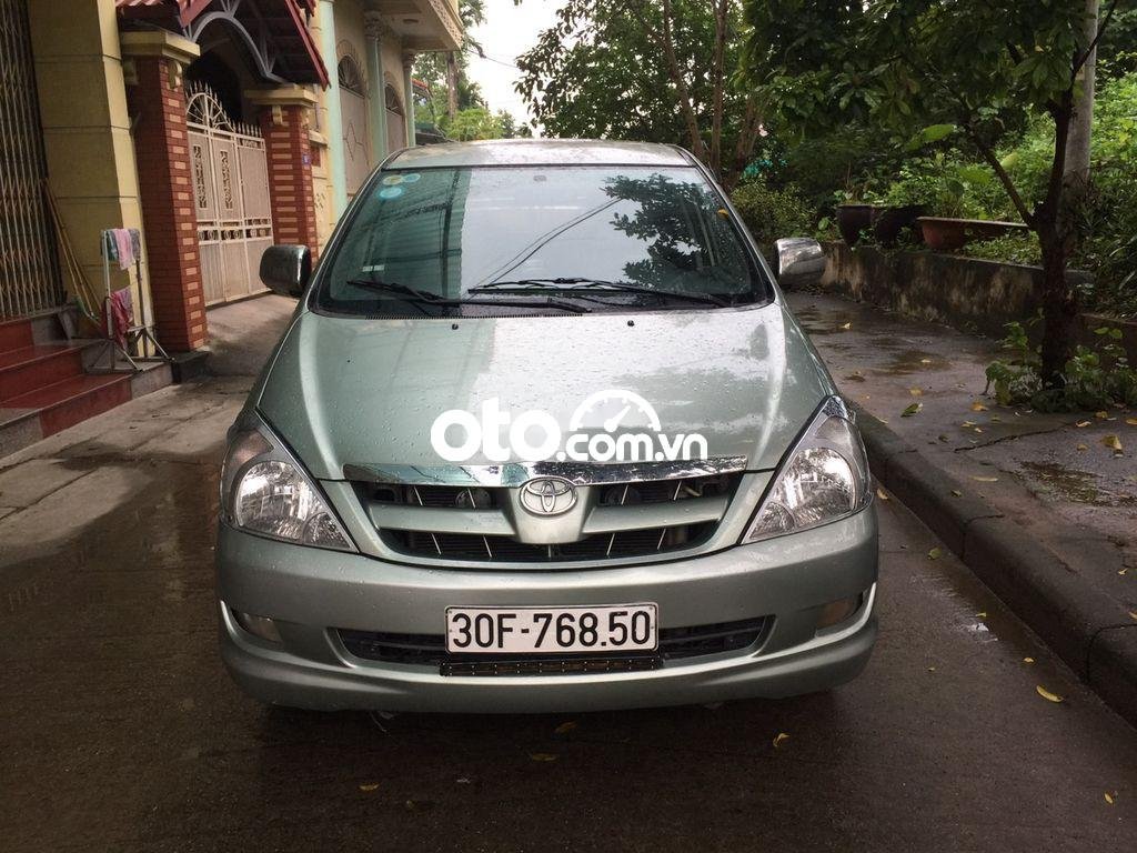 Toyota Innova 2007 - Bán ô tô Toyota Innova đời 2007, màu bạc xe gia đình, 165tr