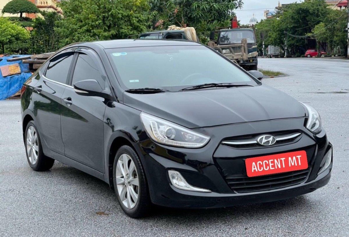 Hyundai Accent   1.4 MT blue 2015 - Bán ô tô Hyundai Accent 1.4 MT blue sản xuất 2015, màu đen, xe nhập  