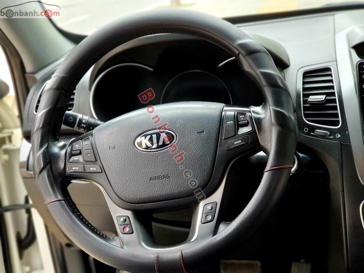 Kia Sorento   DATH  2015 - Cần bán Kia Sorento DATH đời 2015, màu trắng