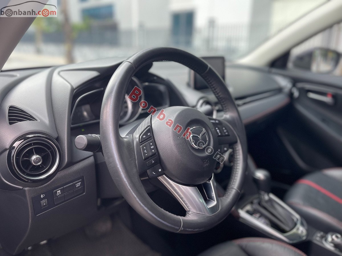 Mazda 2 2018 - Bán Mazda 2 đời 2018, màu xanh lam còn mới