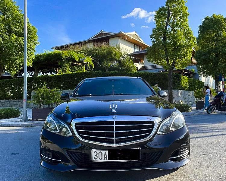 Mercedes-Benz E400 2013 - Bán ô tô Mercedes năm sản xuất 2013, màu đen