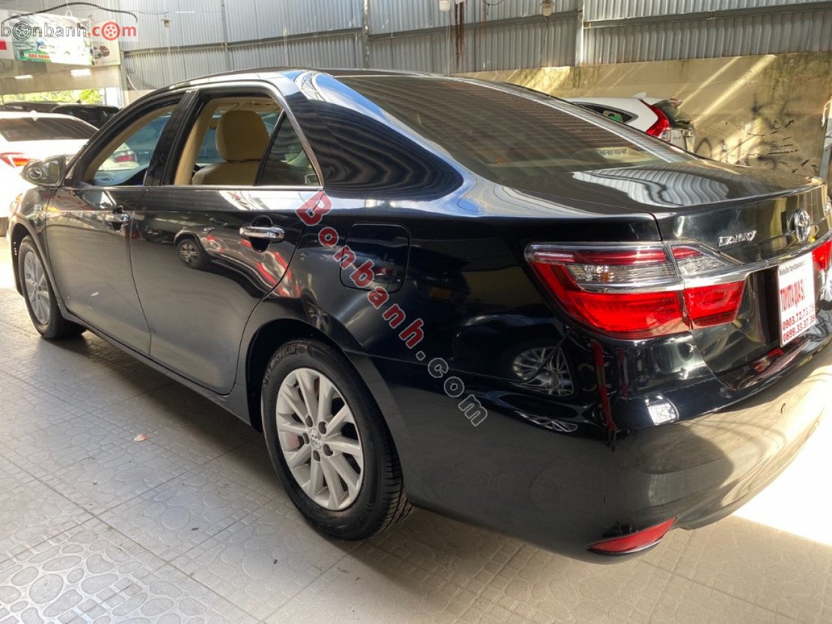 Toyota Camry   2.0E 2015 - Cần bán lại xe Toyota Camry 2.0E 2015, màu đen