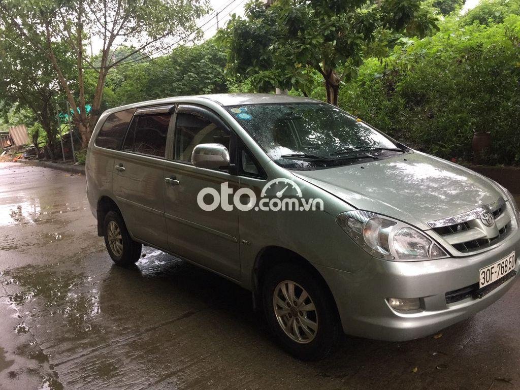 Toyota Innova 2007 - Bán ô tô Toyota Innova đời 2007, màu bạc xe gia đình, 165tr