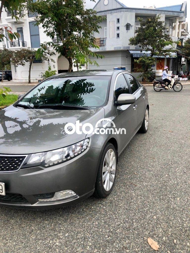 Kia Forte 1.6AT  2013 - Bán Kia Forte 1.6AT sản xuất năm 2013 còn mới giá cạnh tranh