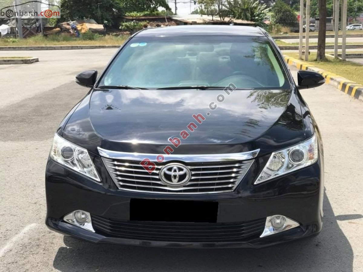 Toyota Camry   2.5G  2014 - Cần bán gấp Toyota Camry 2.5G đời 2014, màu đen