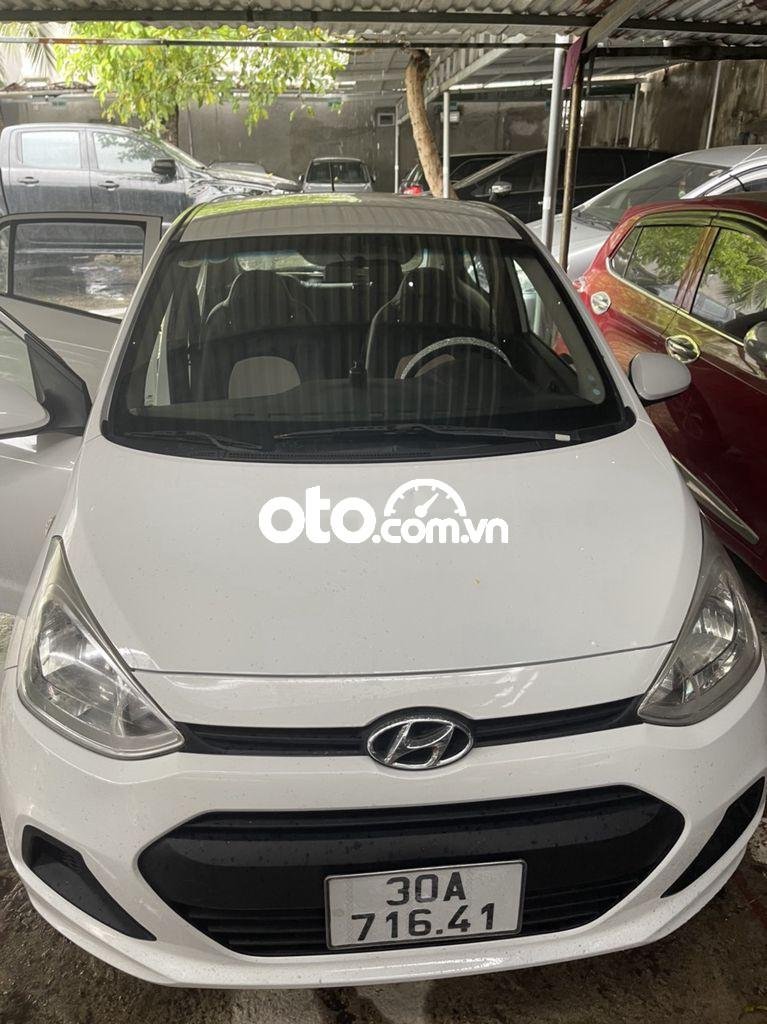 Hyundai Grand i10 2015 - Bán Hyundai Grand i10 năm 2015, màu trắng chính chủ