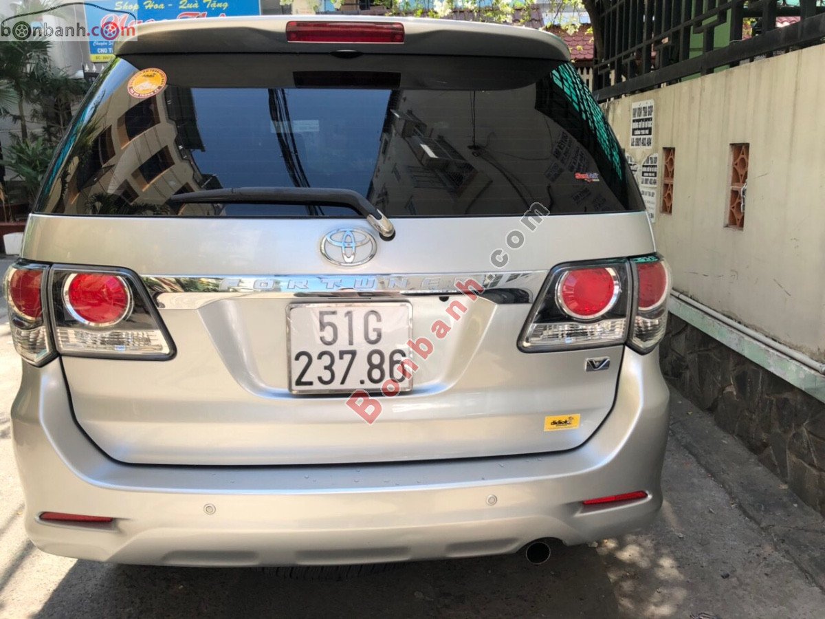 Toyota Fortuner   2.7V  2016 - Bán ô tô Toyota Fortuner 2.7V 2016, màu bạc, giá chỉ 655 triệu