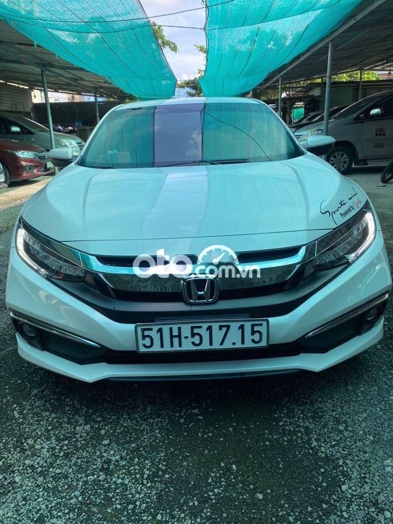 Honda Civic 2019 - Cần bán gấp Honda Civic sản xuất năm 2019, nhập khẩu xe gia đình