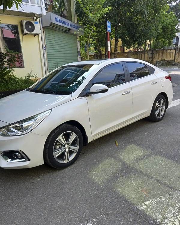 Hyundai Accent    2019 - Bán Hyundai Accent đời 2019, màu trắng còn mới