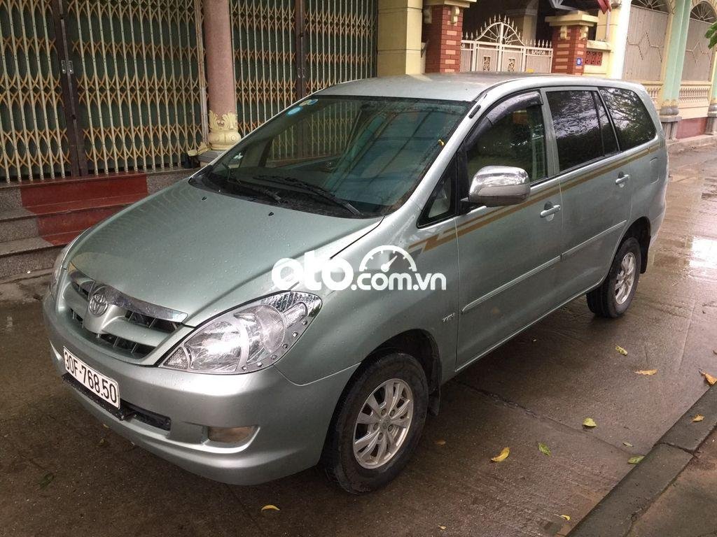 Toyota Innova 2007 - Bán ô tô Toyota Innova đời 2007, màu bạc xe gia đình, 165tr