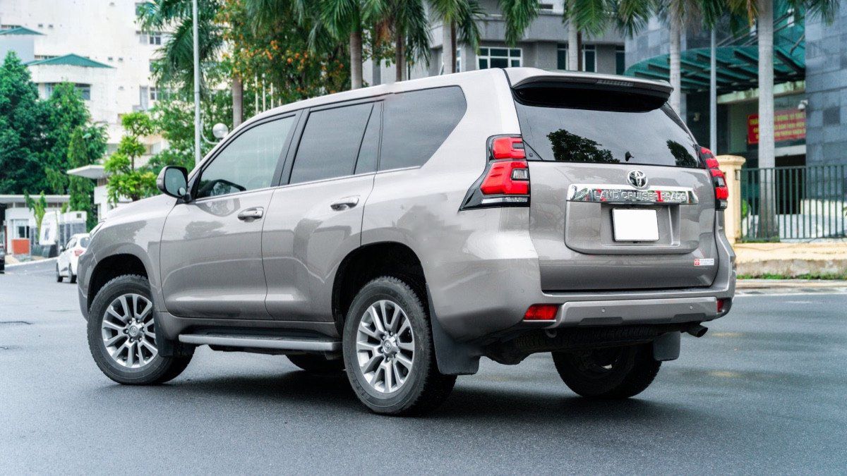 Toyota Prado 2020 - Cần bán gấp Toyota Prado đời 2020, màu bạc, nhập khẩu nguyên chiếc