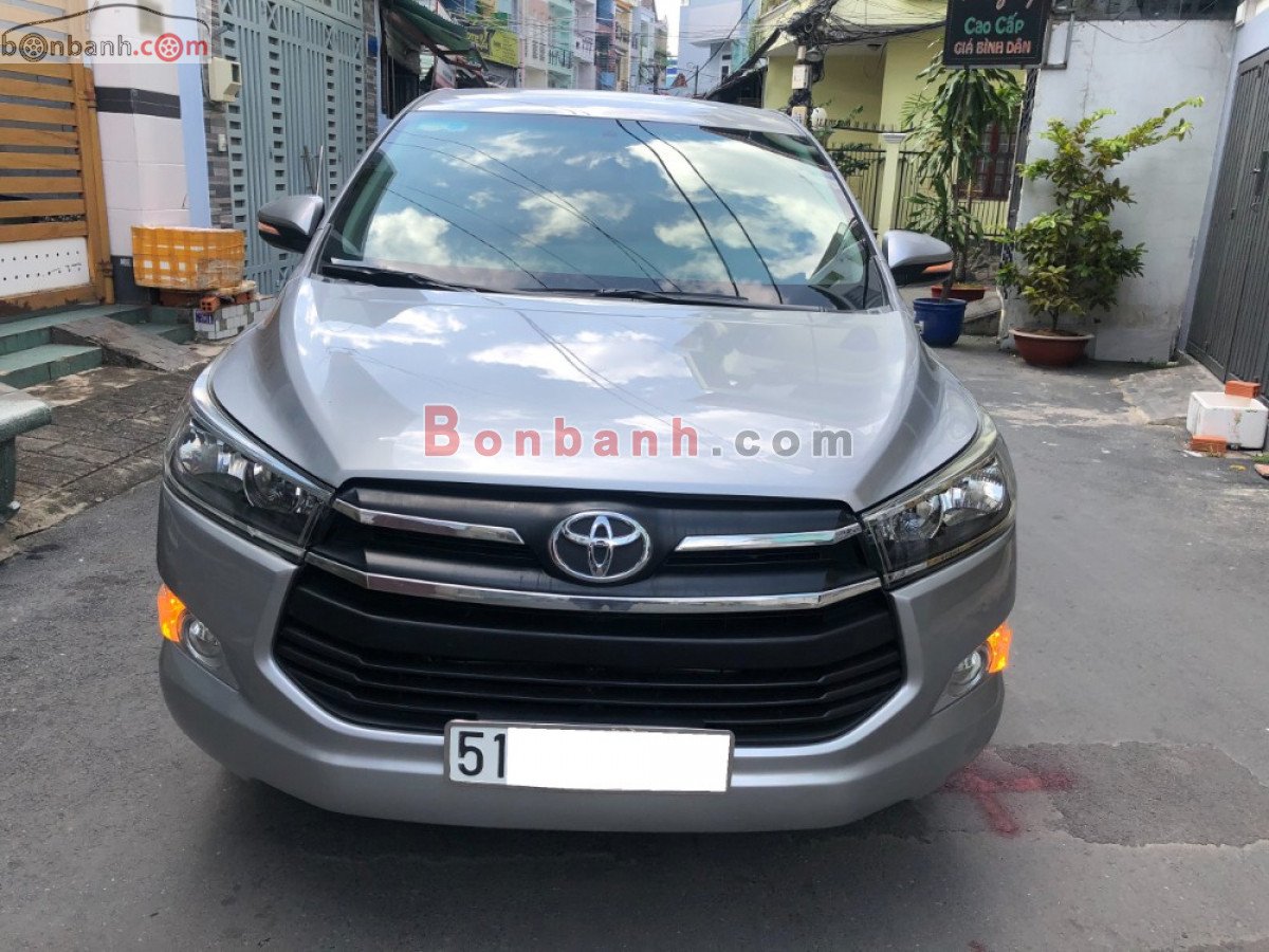 Toyota Innova 2018 - Bán Toyota Innova đời 2018, màu xám, 525 triệu