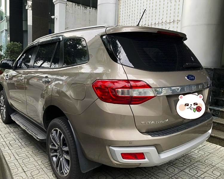 Ford Everest   Titanium  2019 - Cần bán gấp Ford Everest Titanium đời 2019, màu xám, nhập khẩu