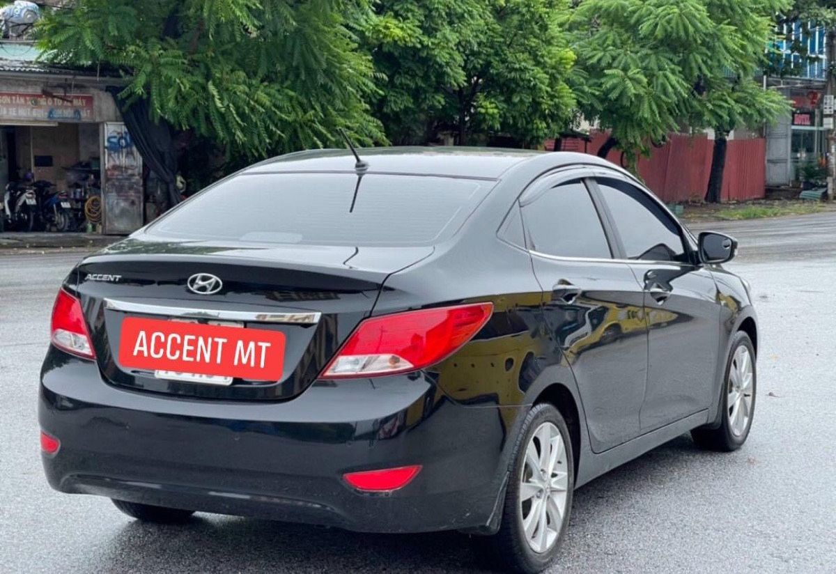 Hyundai Accent   1.4 MT blue 2015 - Bán ô tô Hyundai Accent 1.4 MT blue sản xuất 2015, màu đen, xe nhập  