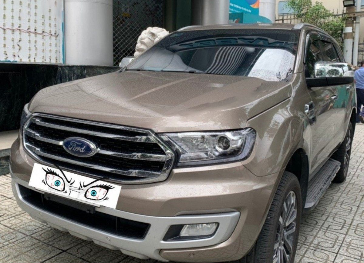 Ford Everest   Titanium 4X2 2019 - Cần bán lại xe Ford Everest Titanium 4X2 sản xuất năm 2019, nhập khẩu 