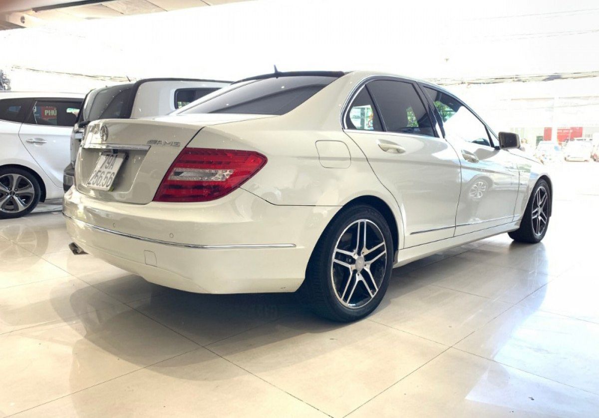 Mercedes-Benz C250 2011 - Bán xe Mercedes C250 sản xuất năm 2011, màu trắng