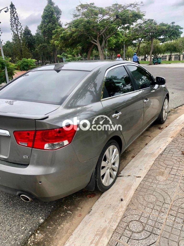 Kia Forte 1.6AT  2013 - Bán Kia Forte 1.6AT sản xuất năm 2013 còn mới giá cạnh tranh