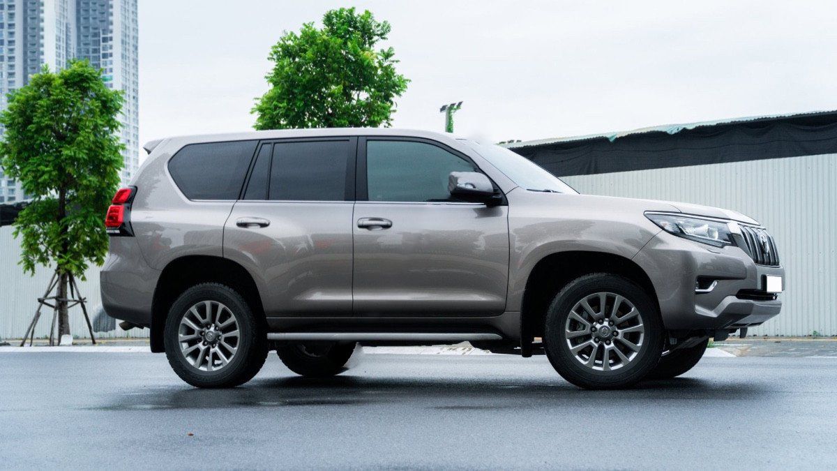 Toyota Prado 2020 - Cần bán gấp Toyota Prado đời 2020, màu bạc, nhập khẩu nguyên chiếc