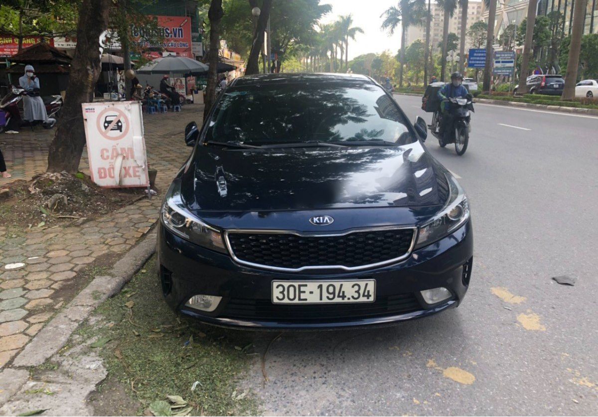 Kia Cerato 2016 - Bán xe Kia Cerato đời 2016, màu xanh lam còn mới, 445tr