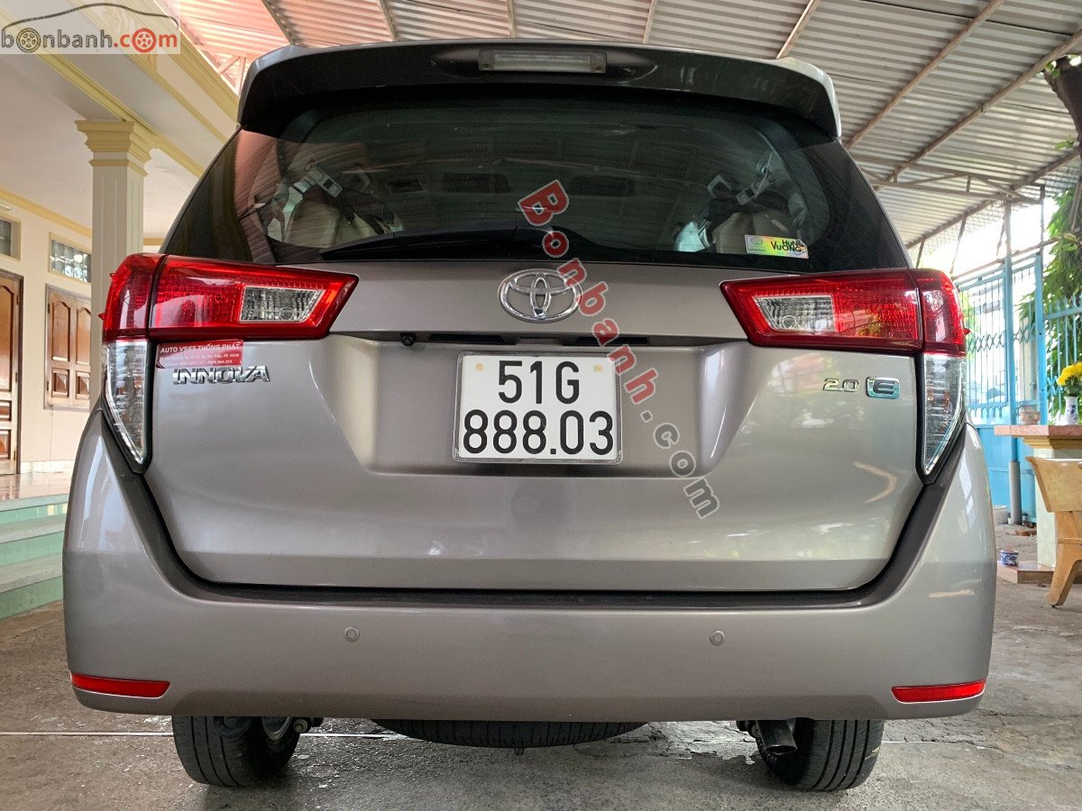 Toyota Innova   2.0E  2019 - Cần bán gấp Toyota Innova 2.0E 2019, màu bạc, giá tốt