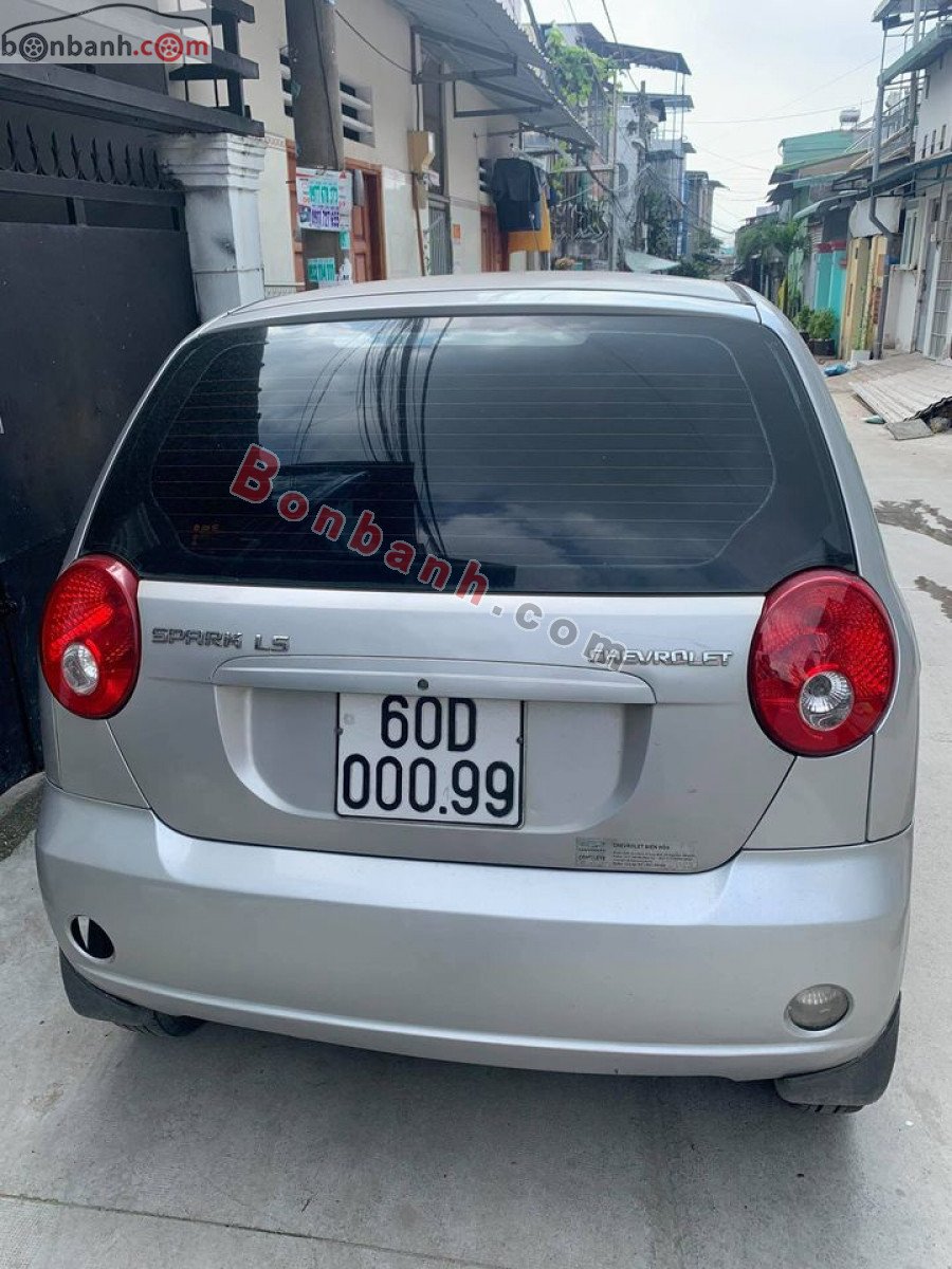 Chevrolet Spark   Van 0.8 MT 2011 - Cần bán xe Chevrolet Spark Van 0.8 MT năm sản xuất 2011, màu bạc