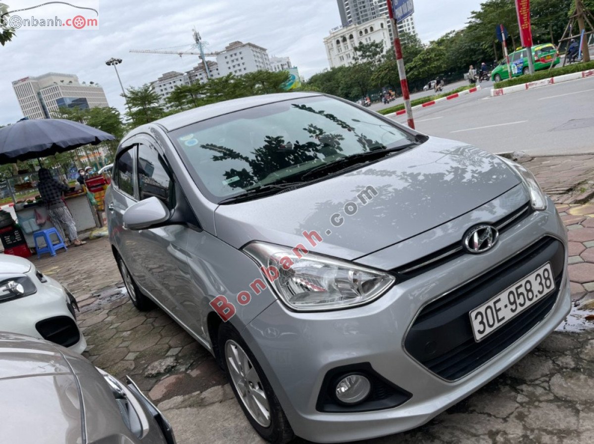 Hyundai Grand i10 2017 - Cần bán Hyundai Grand i10 đời 2017, màu bạc, nhập khẩu nguyên chiếc giá cạnh tranh