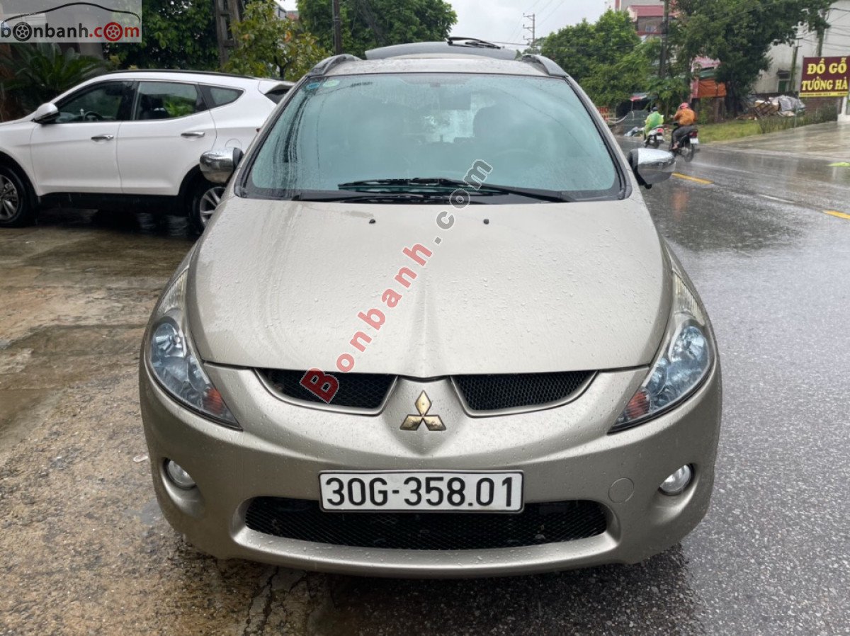 Mitsubishi Grandis   2.4 AT  2009 - Cần bán xe Mitsubishi Grandis 2.4 AT năm 2009, 375 triệu